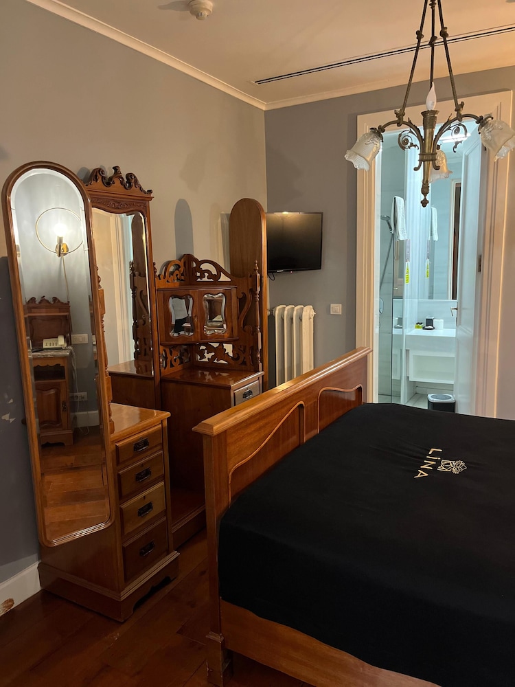 Lina Otel Taksim Pera - Image 18