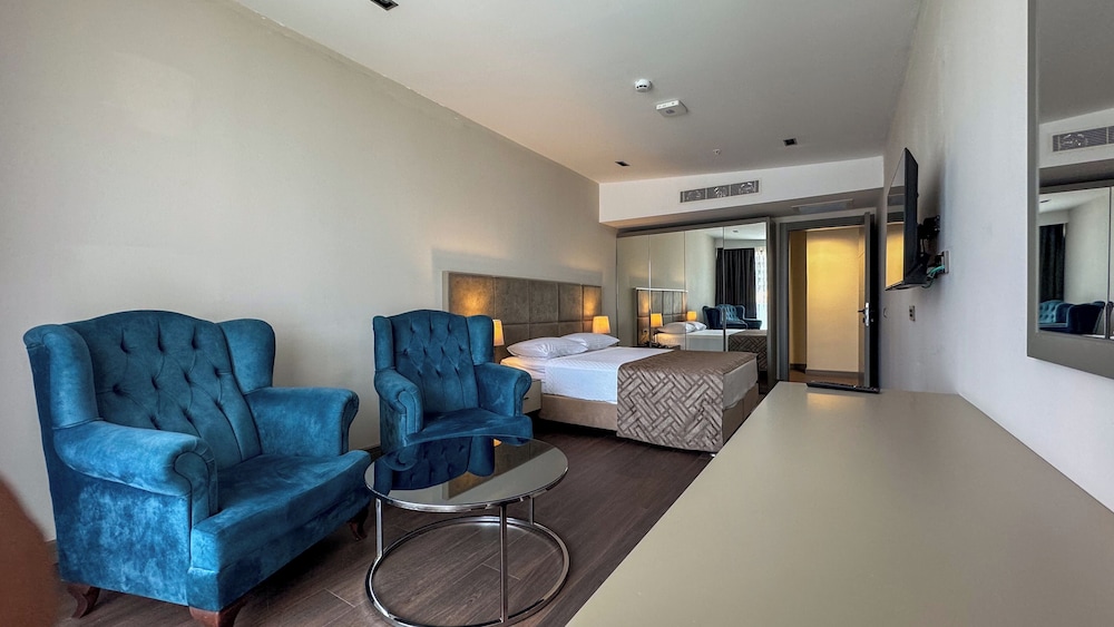 Alice Hotel Antalya - Image 14