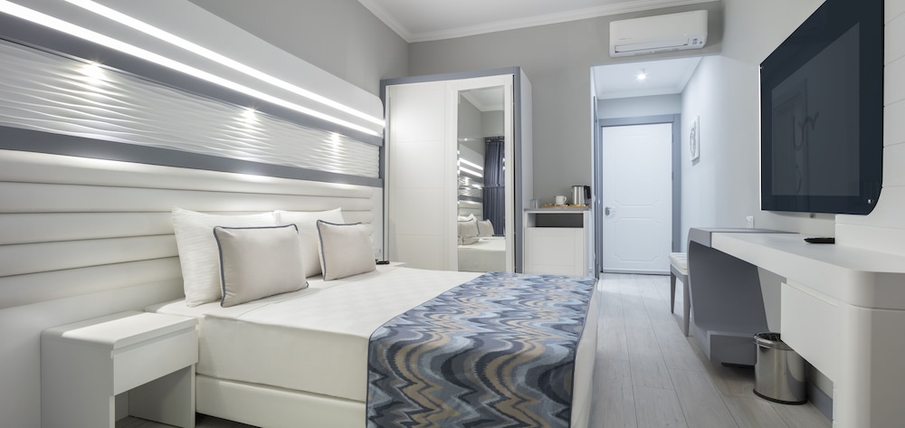 Blue Marlin Deluxe Spa & Tatil Köyü - Hepsi Dahil - Image 7