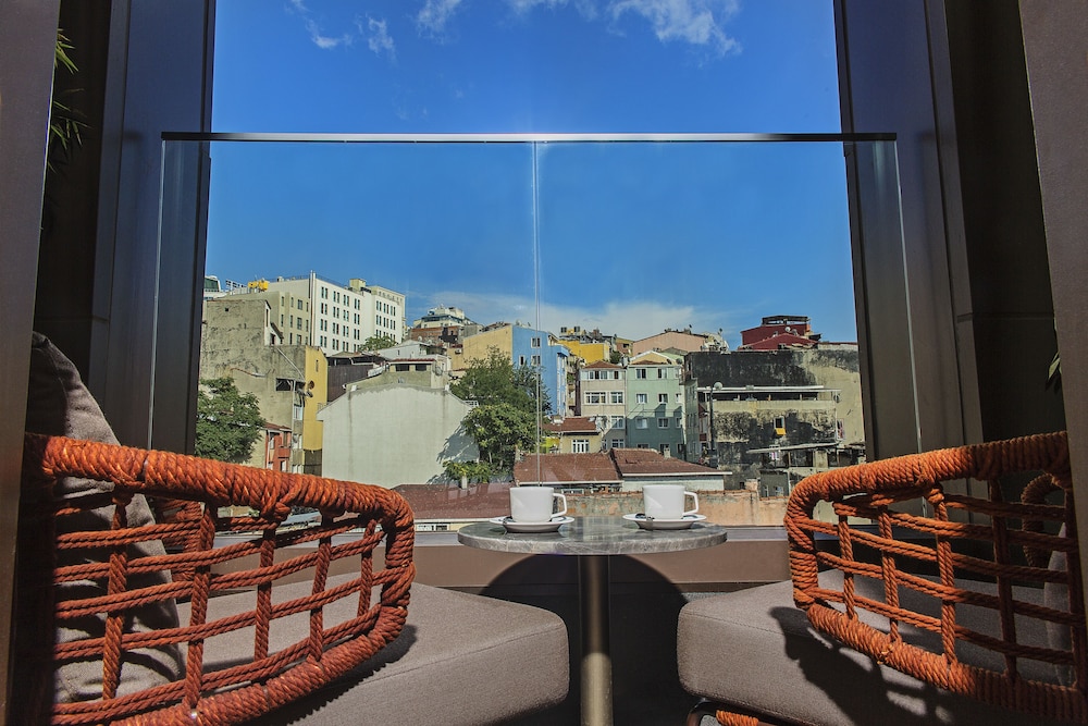 Naz City Oteli Taksim - Image 22