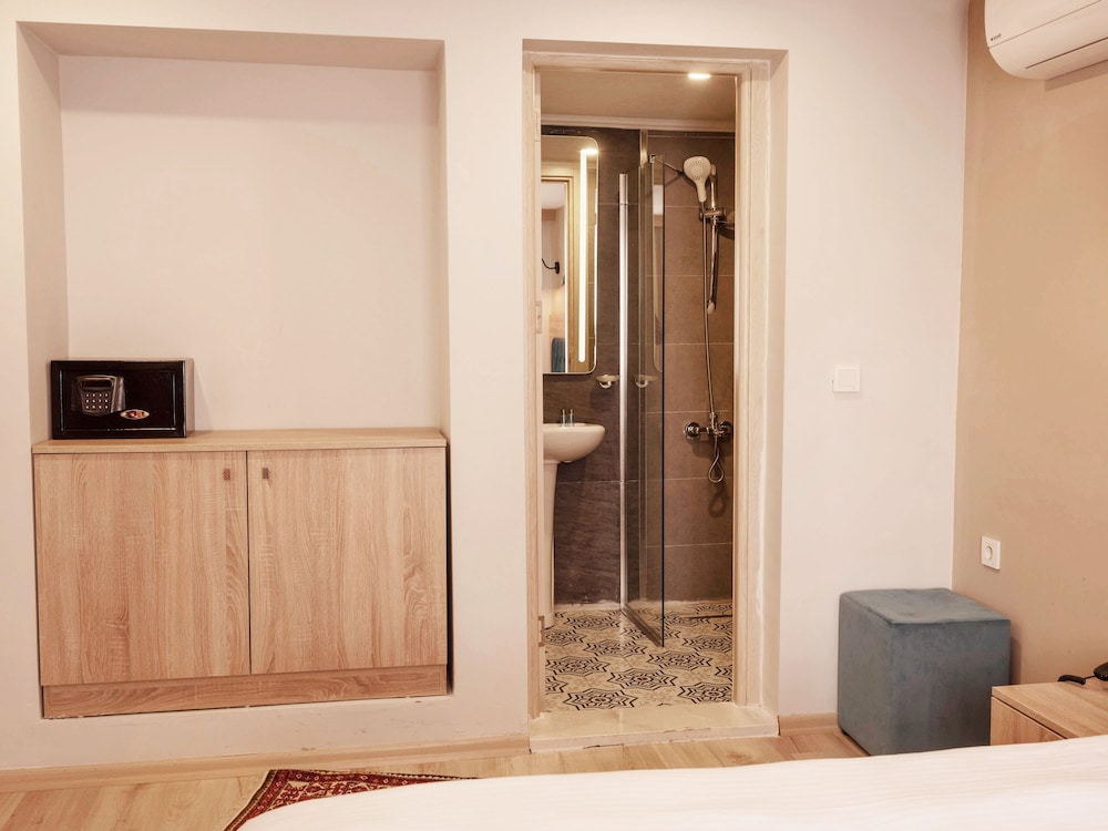 The Laila Hotel - Image 22