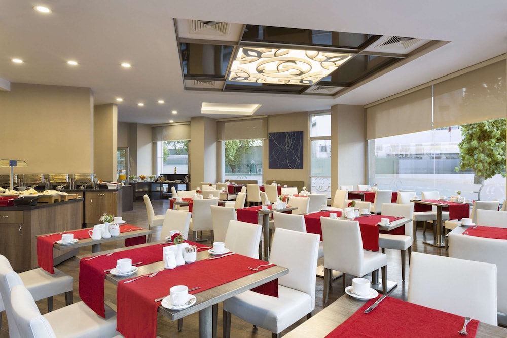 Ramada Plaza by Wyndham İzmir - Image 43