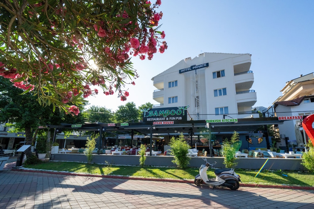Hotel Private - Image 16