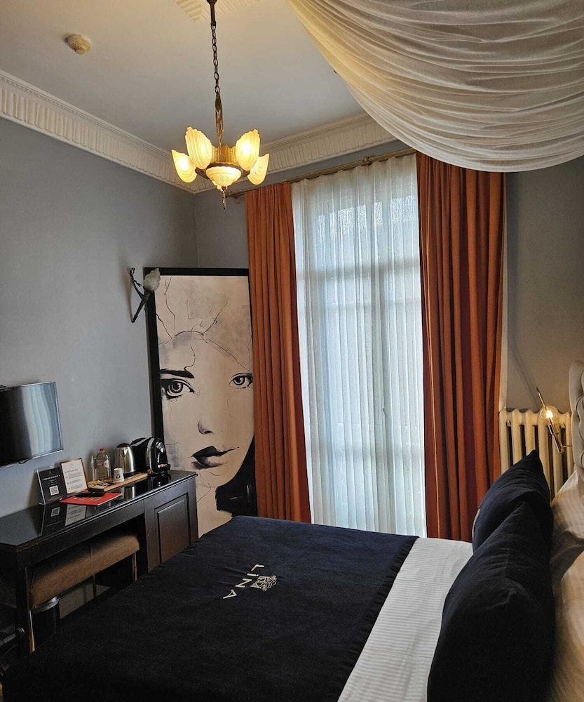 Lina Otel Taksim Pera - Image 21