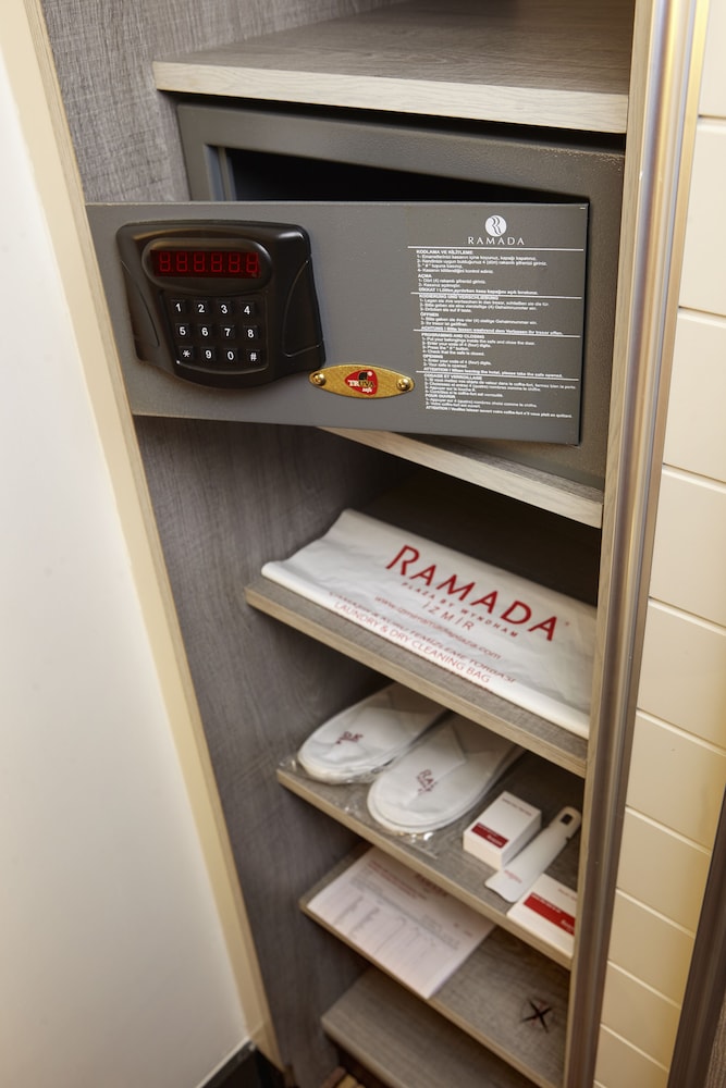 Ramada Plaza by Wyndham İzmir - Image 38