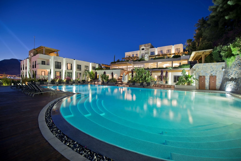 Ramada Resort by Wyndham Bodrum - Image 77