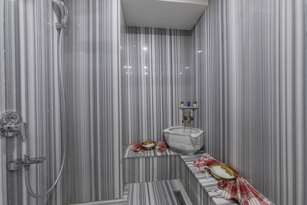 Ayramin Deluxe Hotel - Image 112