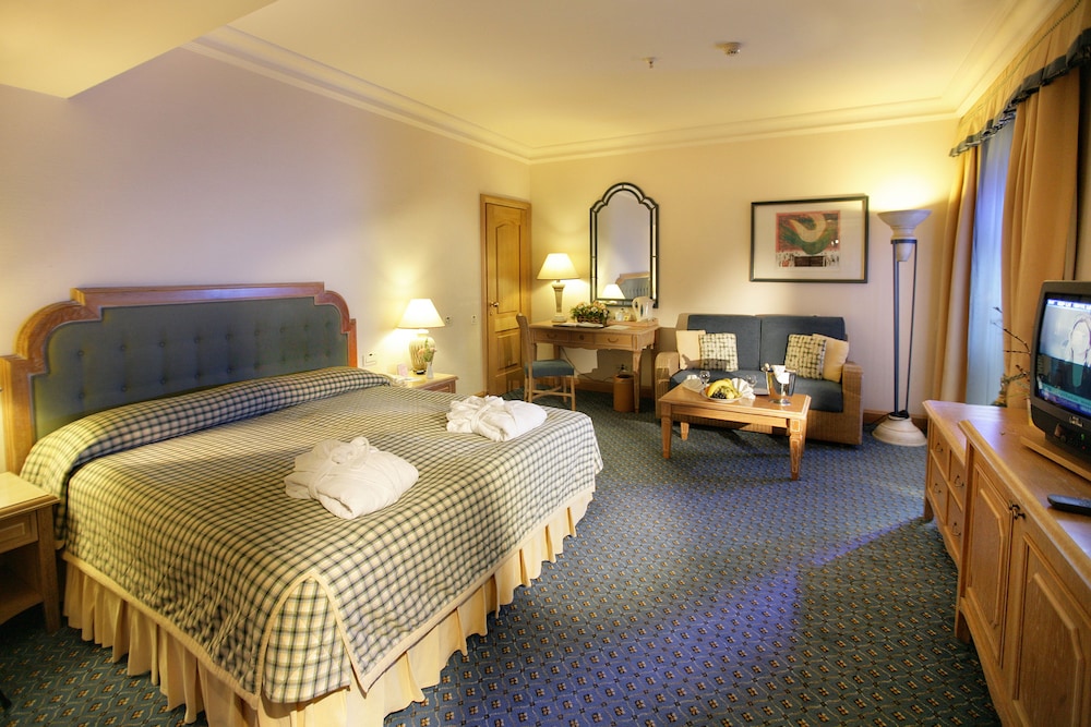 Asteria Kemer Tatil Köyü - Image 5