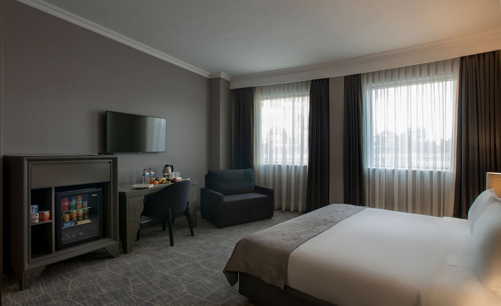 Taksim Square Otel - Image 25