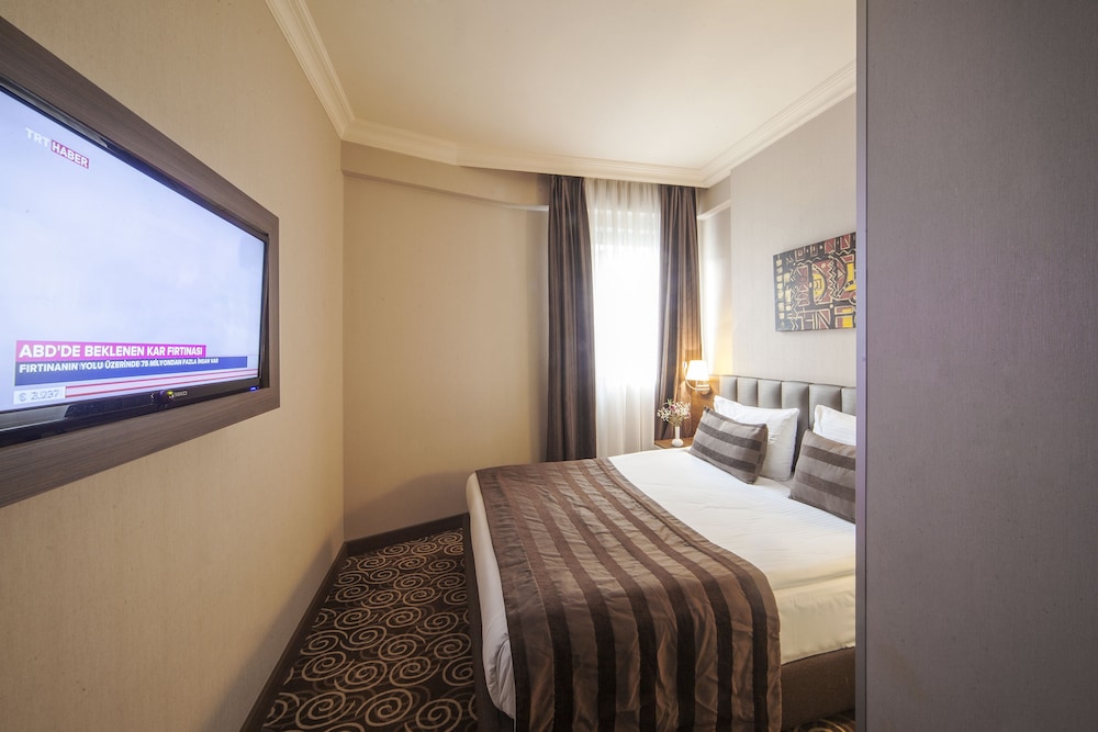 Delta Hotel Istanbul - Image 13