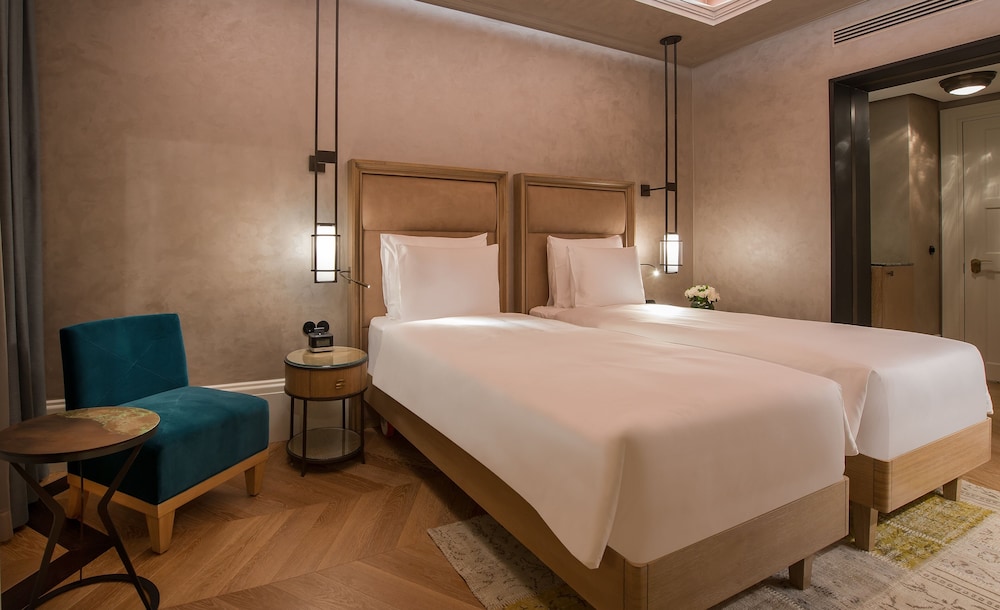 10 Karakoy İstanbul - Özel Sınıf - Image 14