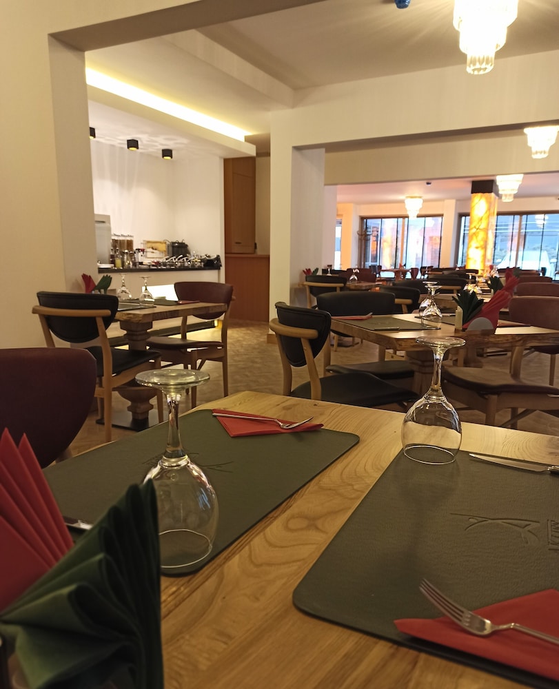 Ak Life Otel & Suit - Image 38