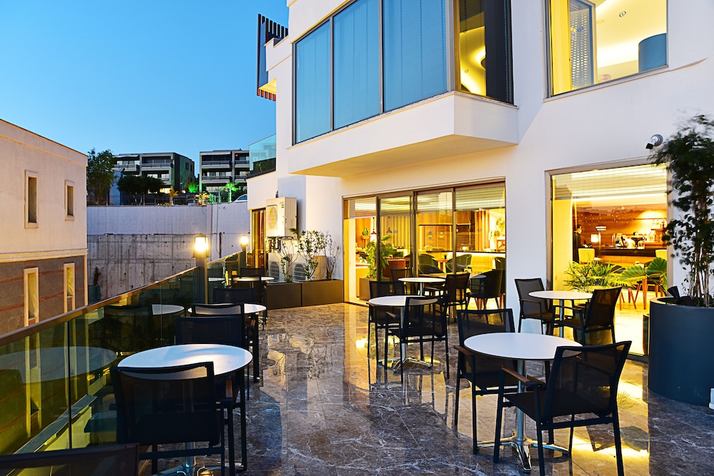 Jasmin Elite Residence & SPA - Image 108