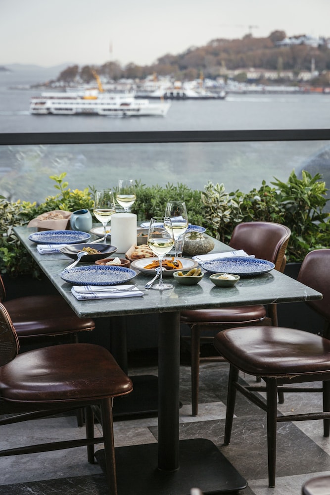 Novotel İstanbul Boğazı - Image 17