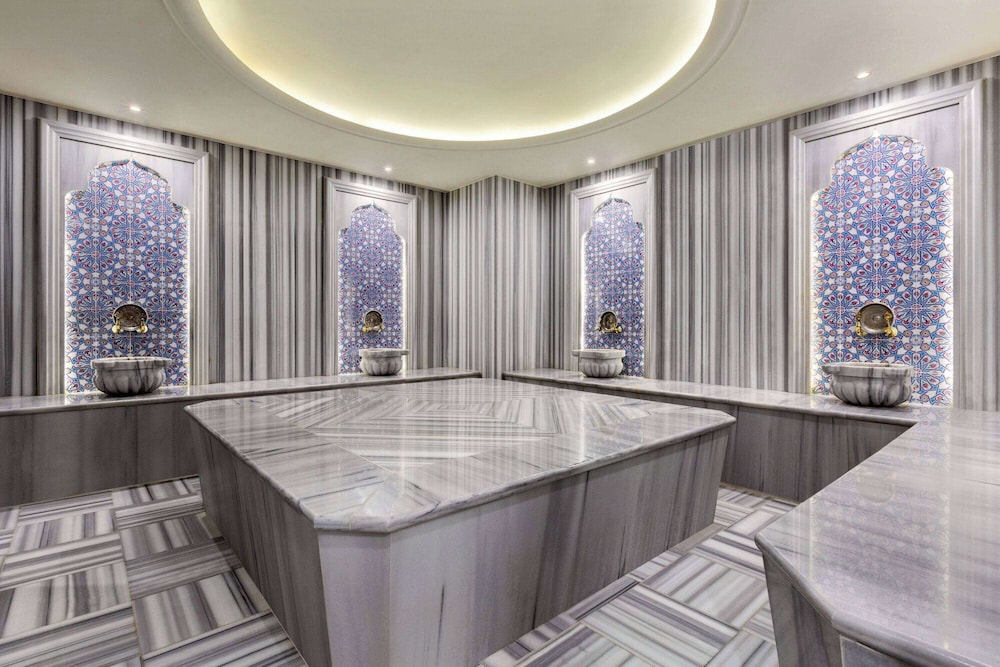 Ramada by Wyndham İstanbul Ümraniye - Image 34