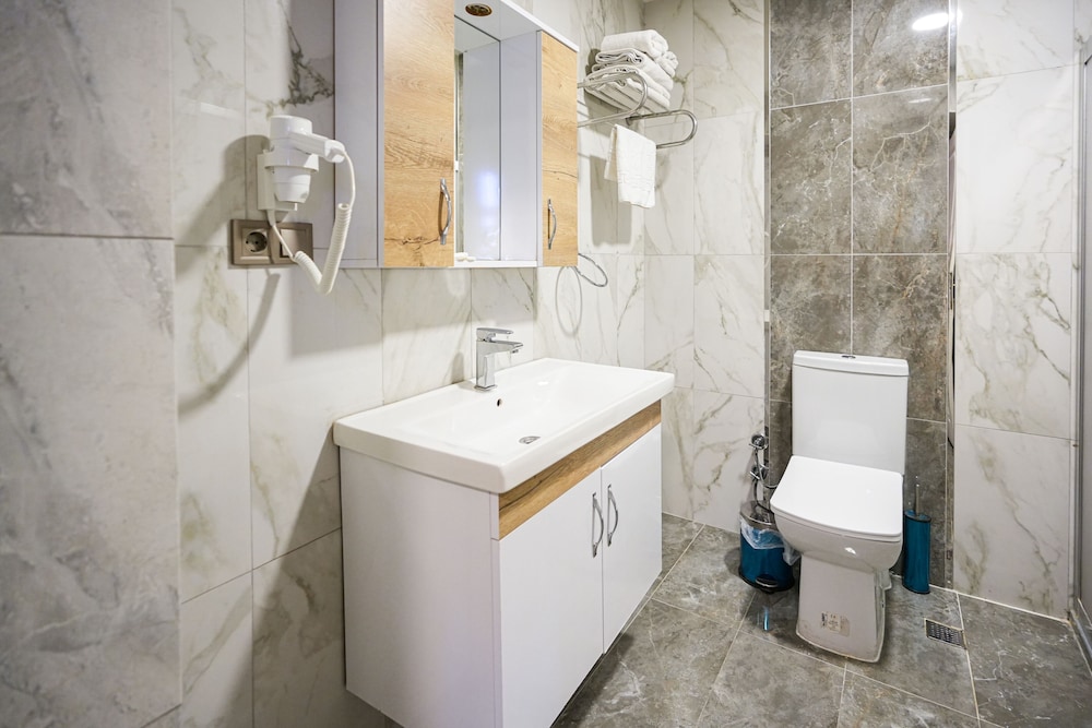 Seatanbul Hotel - Image 13