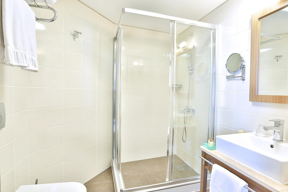 Hotel Momento - Özel Sınıf - Image 49