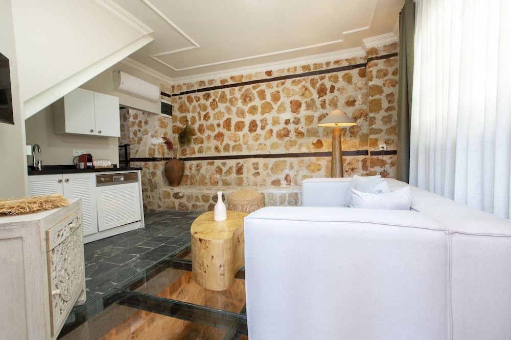 Noa's Boutique Hotel - Image 9