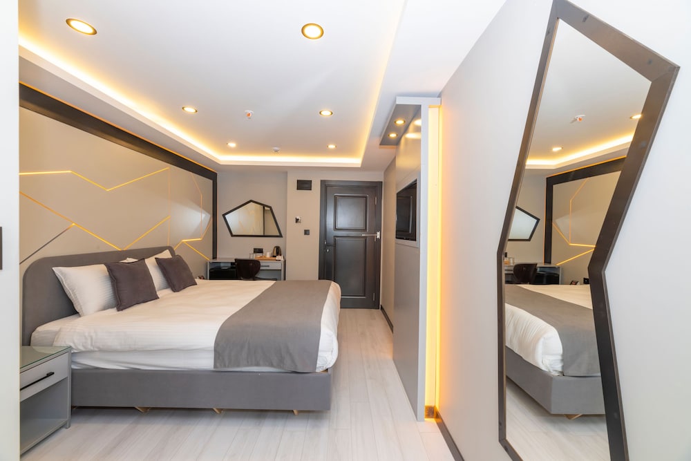 White Corner Otel - Image 11