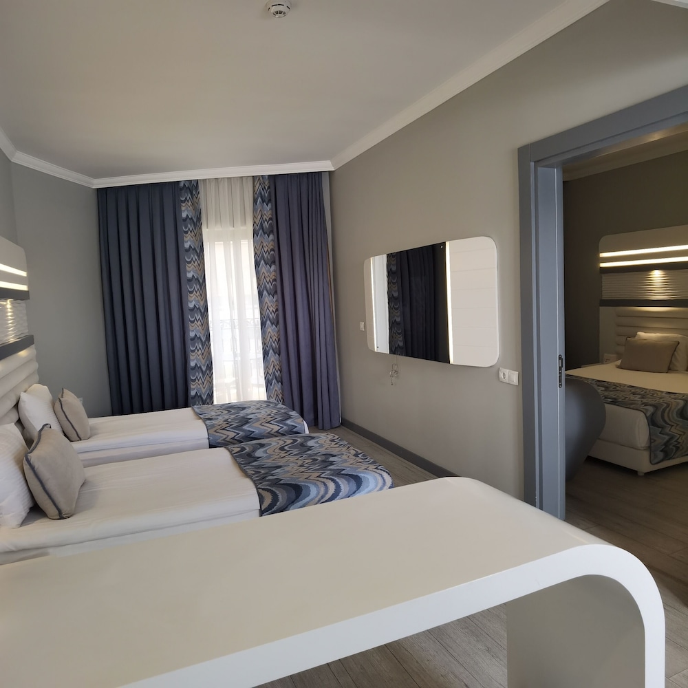 Blue Marlin Deluxe Spa & Tatil Köyü - Hepsi Dahil - Image 11
