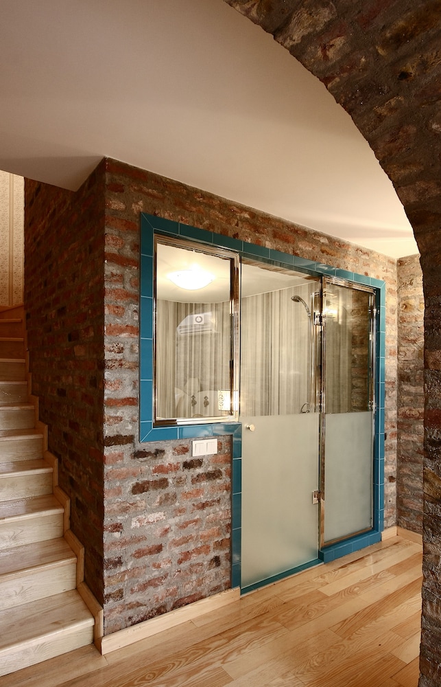 Niles Otel İstanbul - Özel Sınıf - Image 9