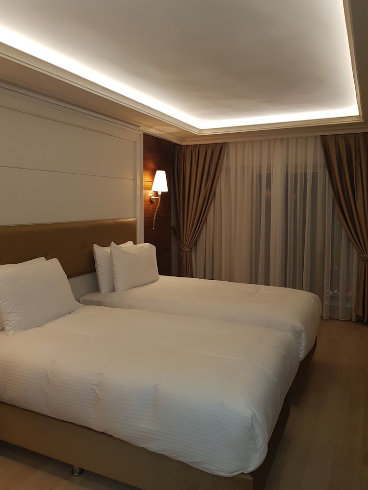 Grand Marcello Otel - Image 18