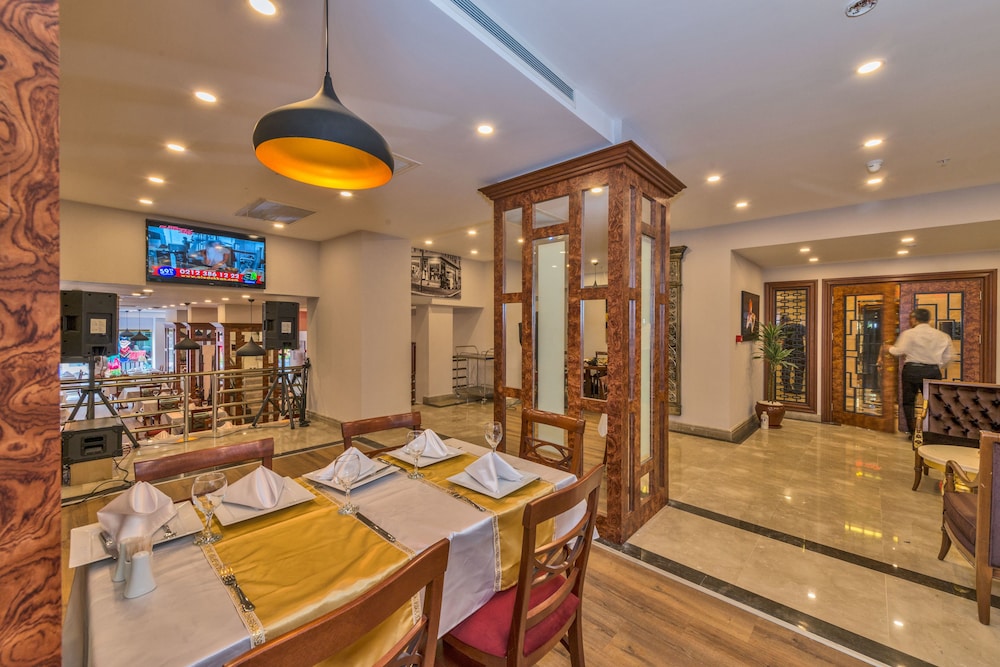 Glorious Otel - Image 47
