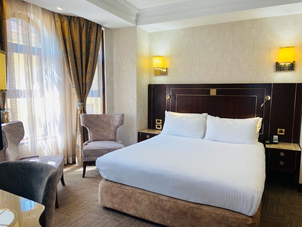 Crowne Plaza İstanbul - Eski Şehir by IHG - Image 60