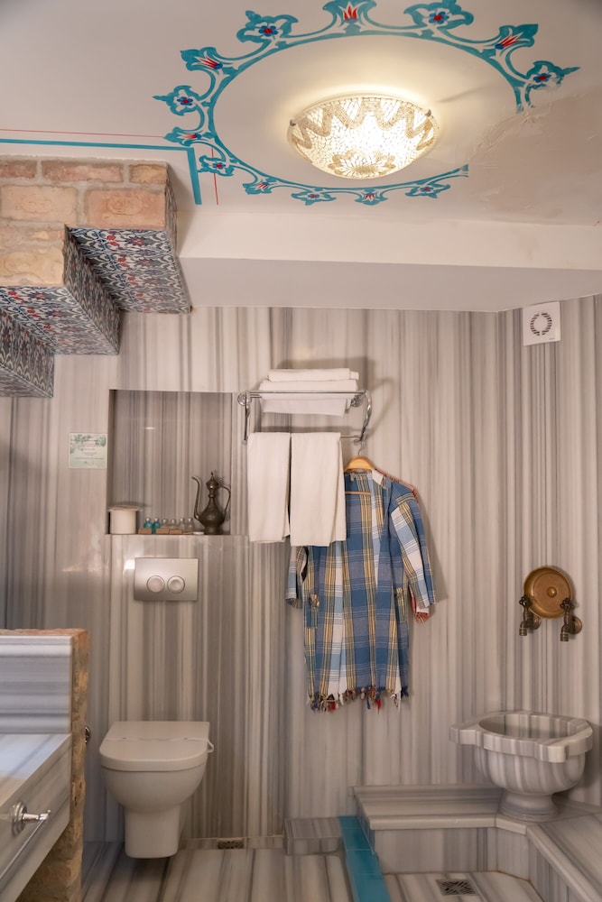 Niles Otel İstanbul - Özel Sınıf - Image 42