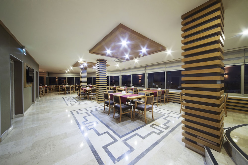 Delta Hotel Istanbul - Image 50