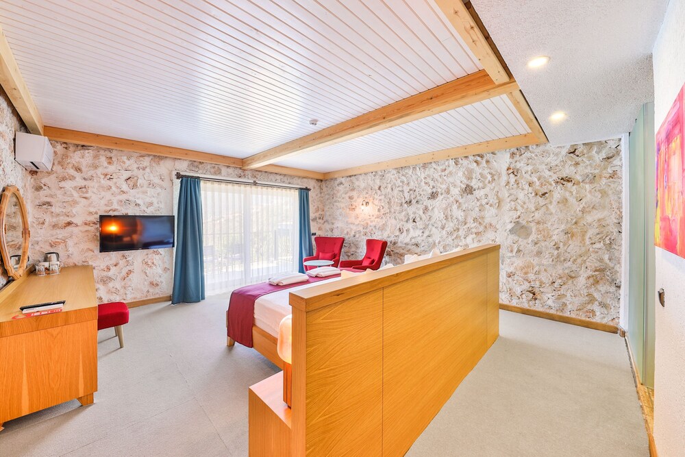 Atalante Hotel - Image 27