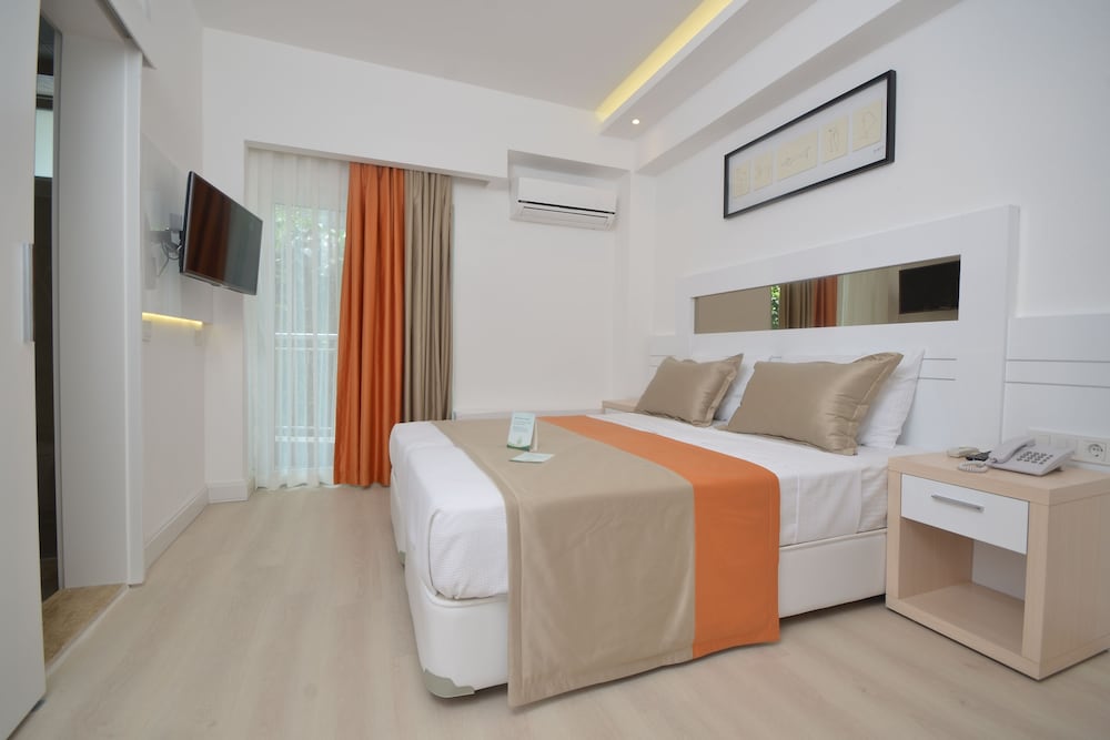 Doc's Hotel Kemer - Image 24