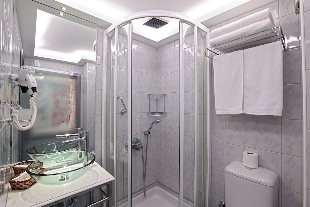 Niles Otel İstanbul - Özel Sınıf - Image 59