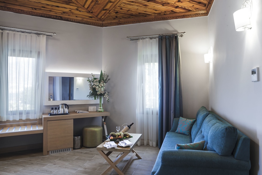 Club & Otel Letoonia - Image 55