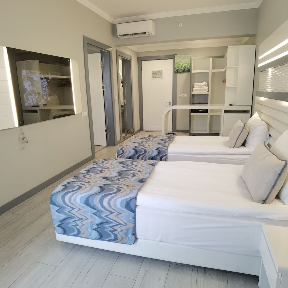 Blue Marlin Deluxe Spa & Tatil Köyü - Hepsi Dahil - Image 12
