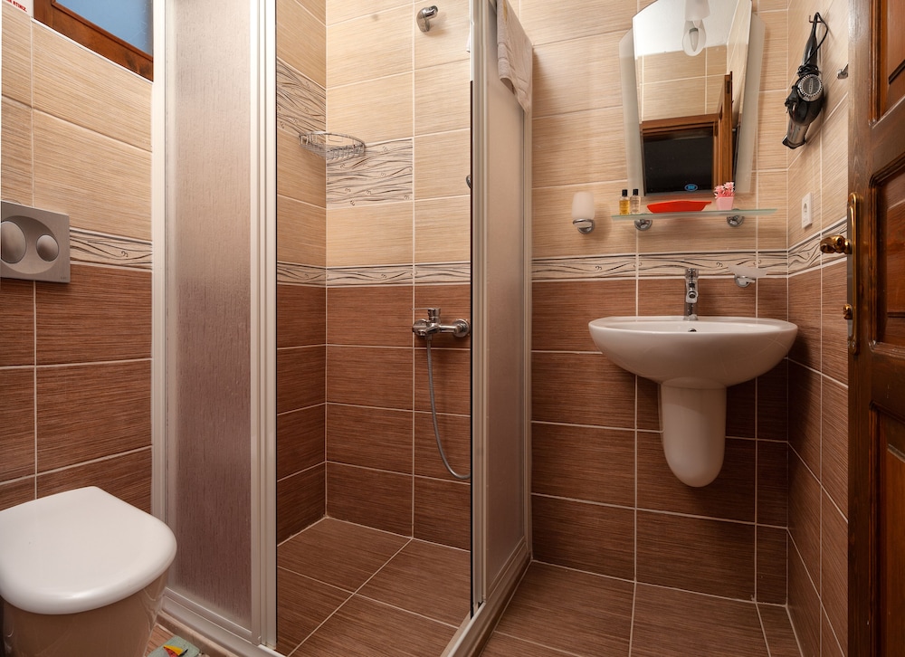 Flores Hotel Alaçatı - Image 30