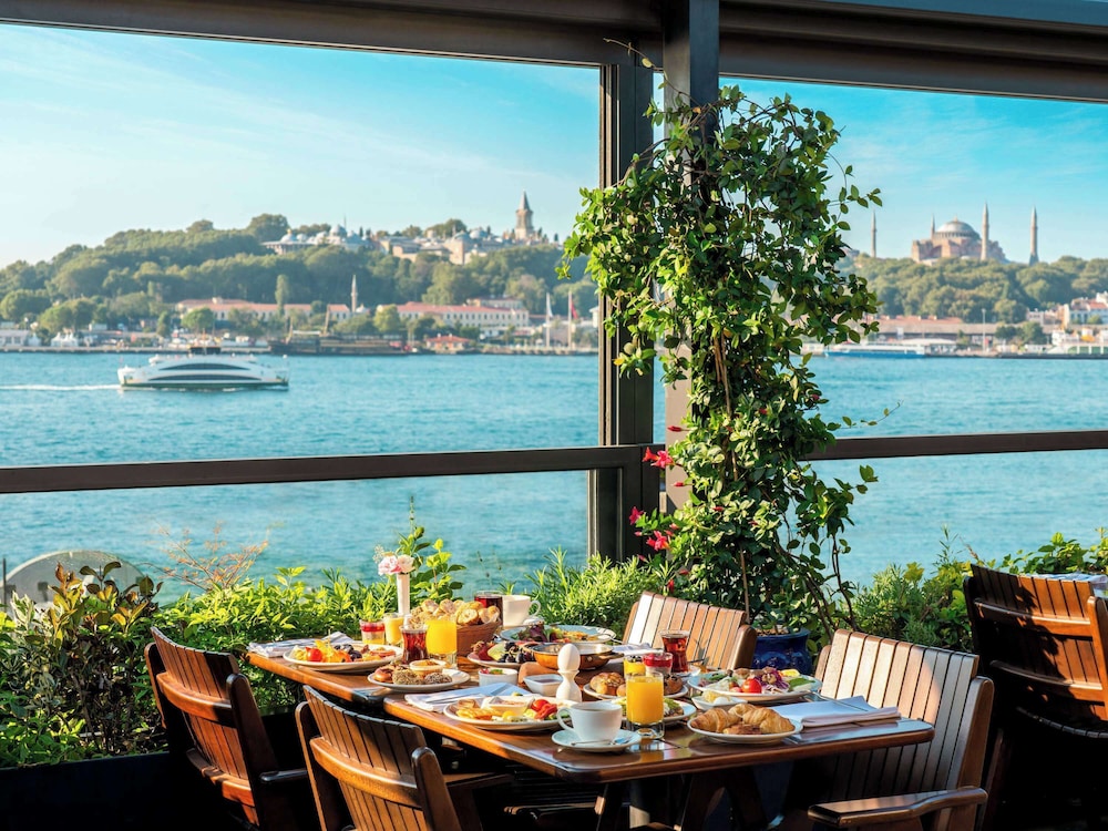 Novotel İstanbul Boğazı - Image 47
