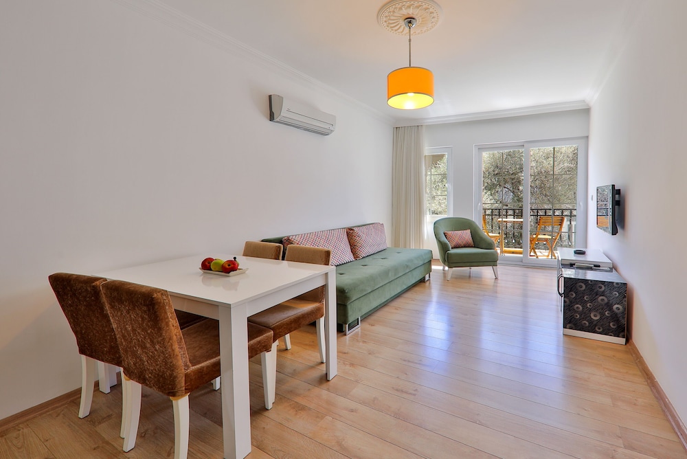 Bossa Nova Apart - Image 54