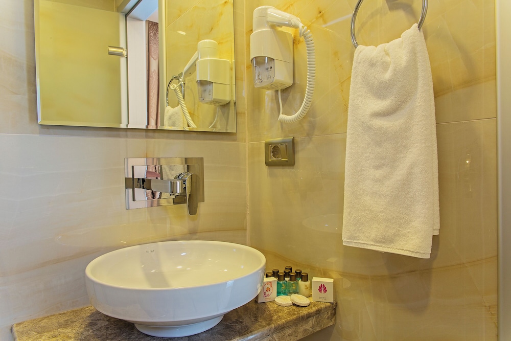 Grand Naki Otel - Image 28