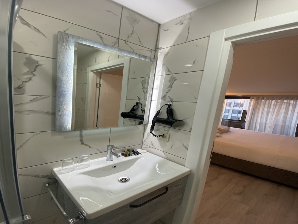 Faros Otel Taksim - Image 12
