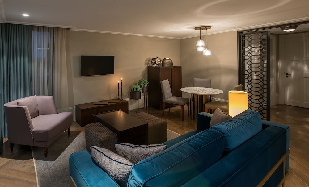 10 Karakoy İstanbul - Özel Sınıf - Image 32