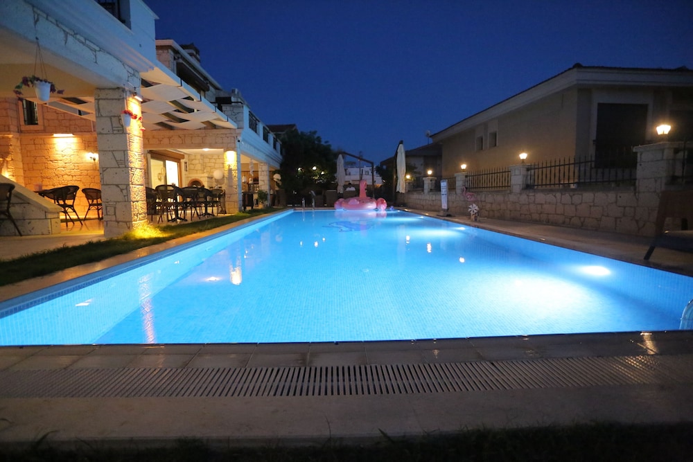 Fizzio Alaçatı Hotel - Image 18