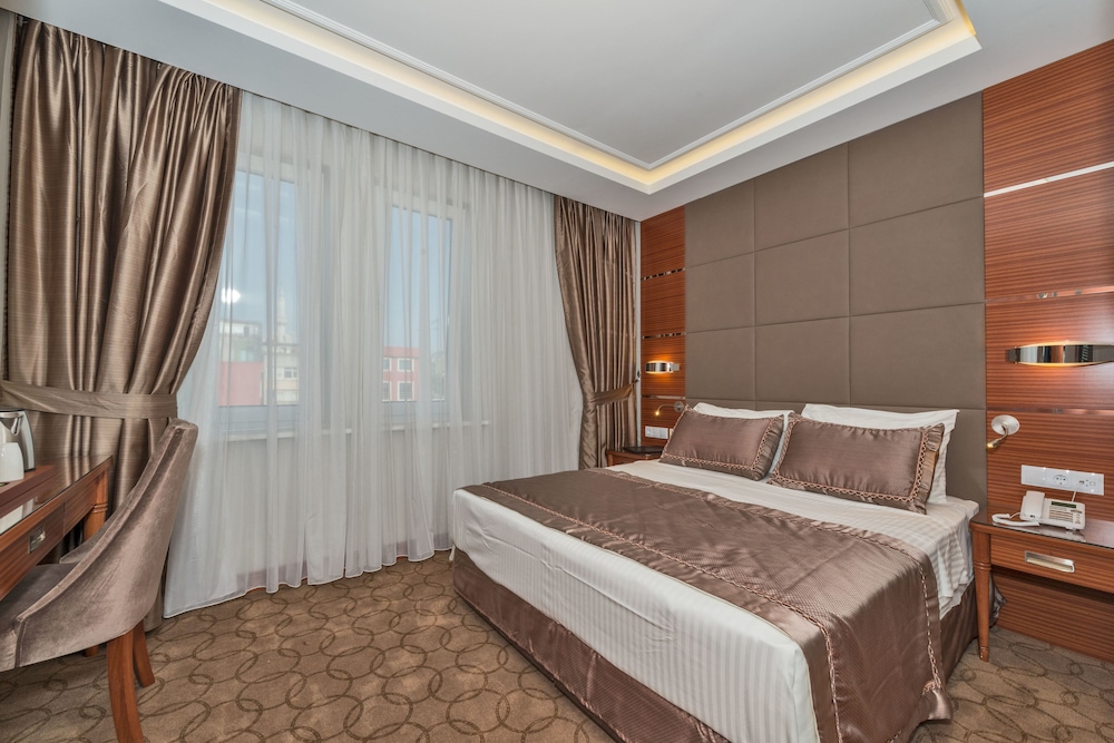 Glorious Otel - Image 17