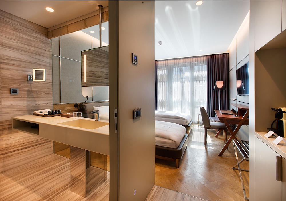 Fer Otel - Image 13