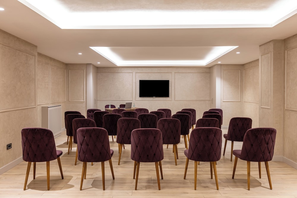 Carina Gold Otel - Image 16