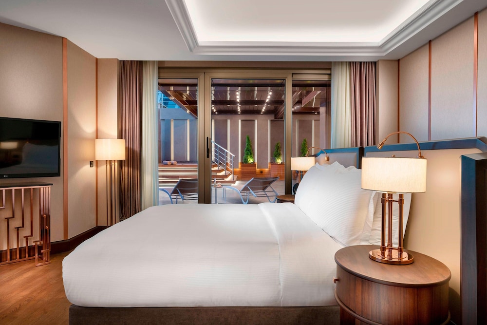 The Ritz-Carlton, İstanbul - Image 6