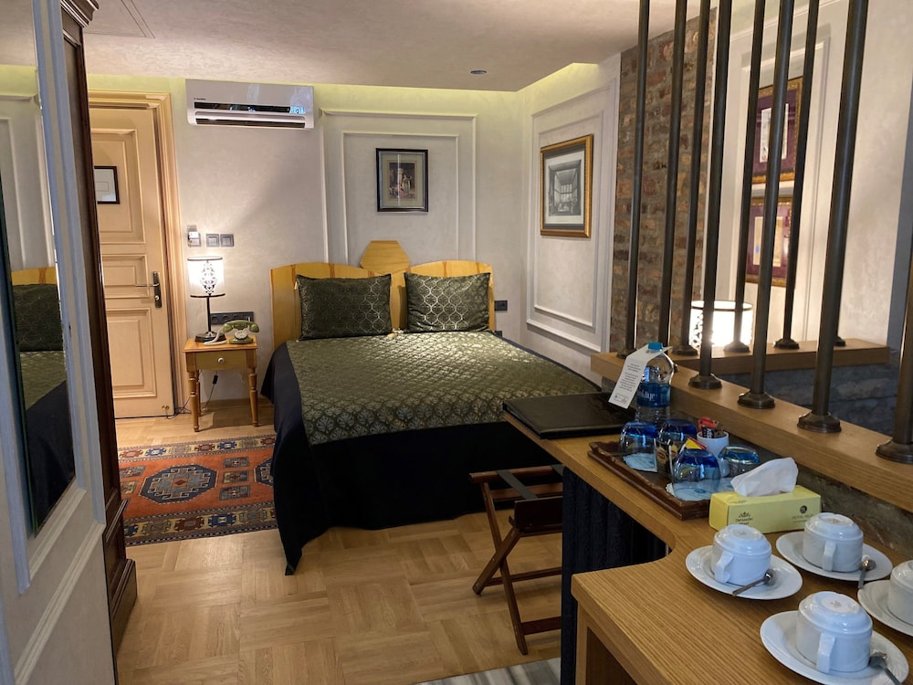 Niles Otel İstanbul - Özel Sınıf - Image 33