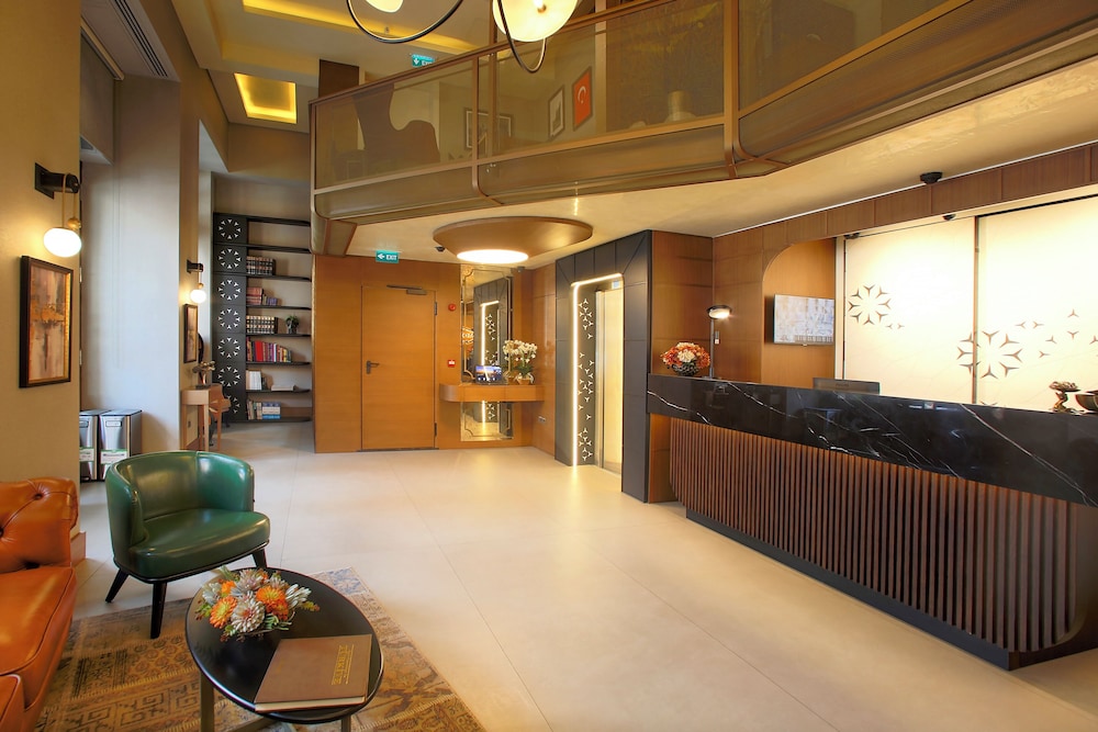 Momento Golden Horn Otel - Image 9