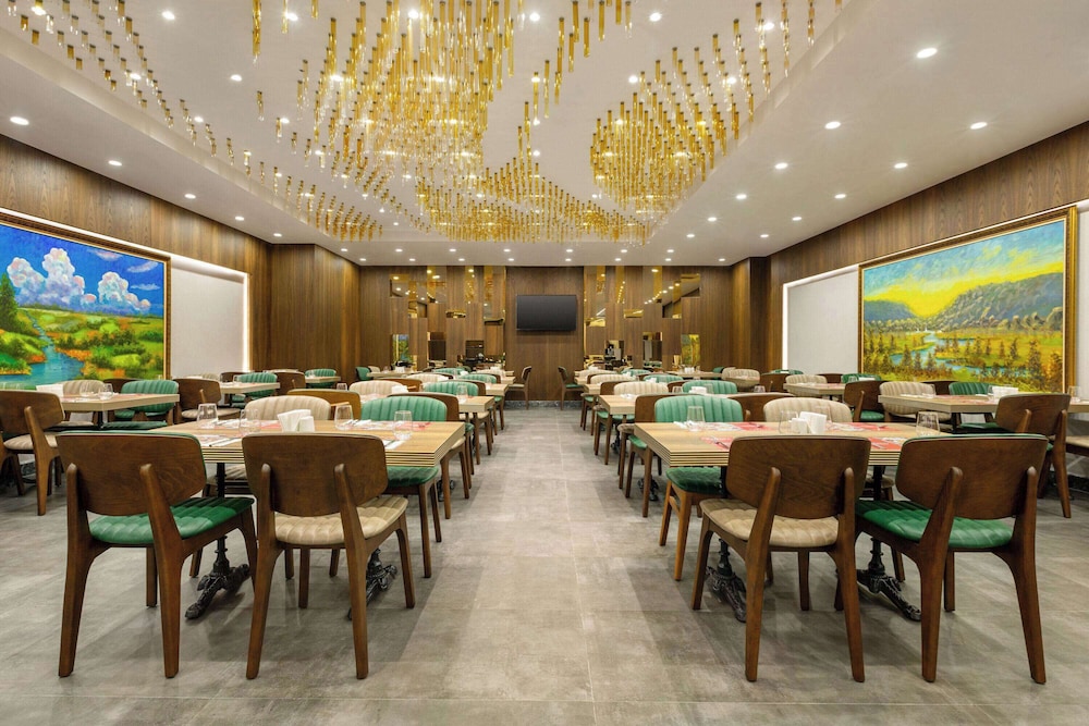 Ramada by Wyndham İstanbul Ümraniye - Image 38