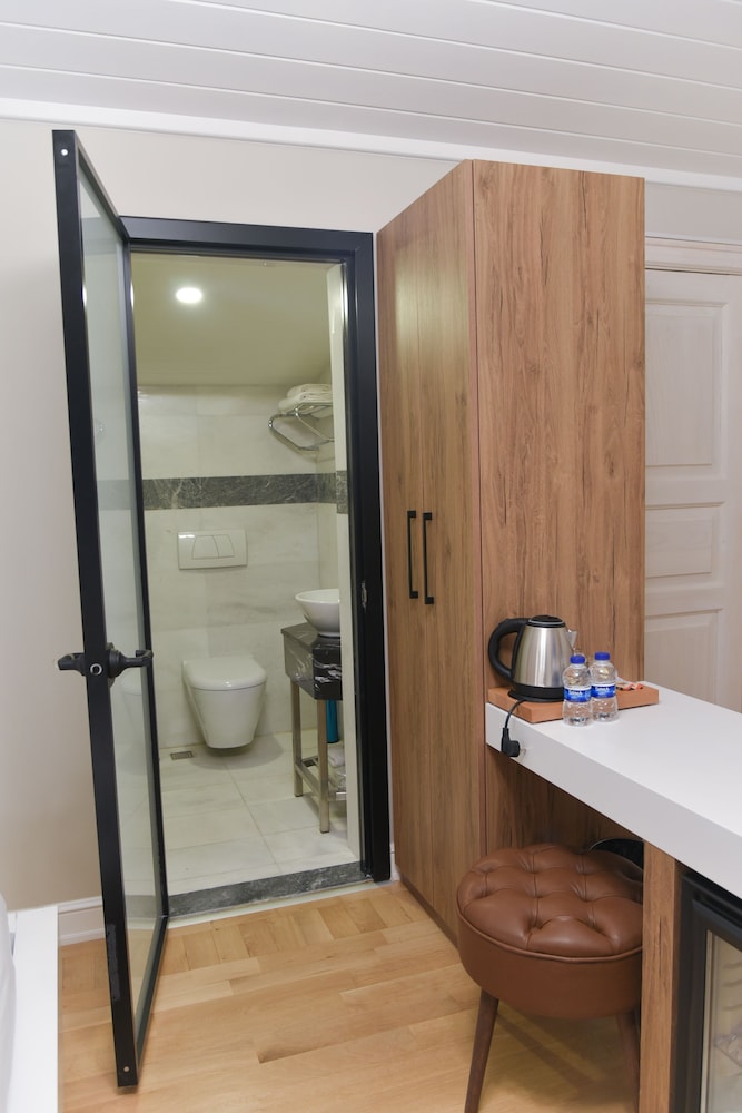 Luxir Hotel - Image 42